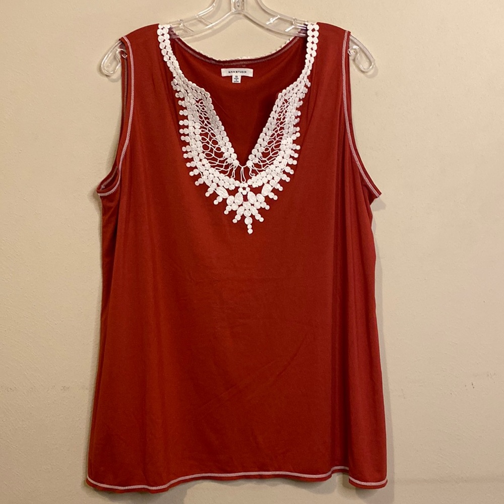 Fall orange sleeveless top. Excellent used condition.